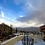Hotel Spic N Span