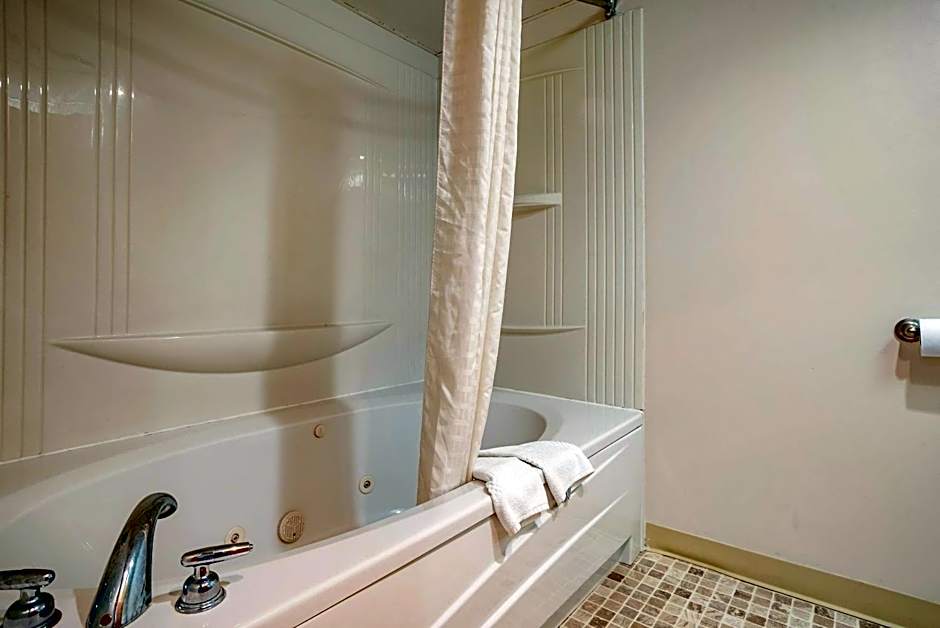 Econo Lodge Inn & Suites Rehoboth Beach
