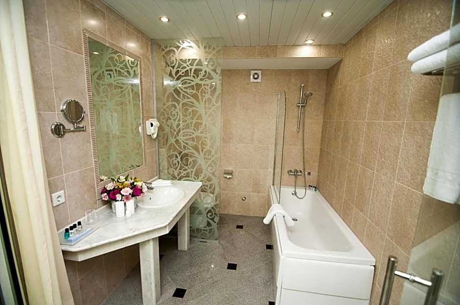 Kazzhol Hotel Astana