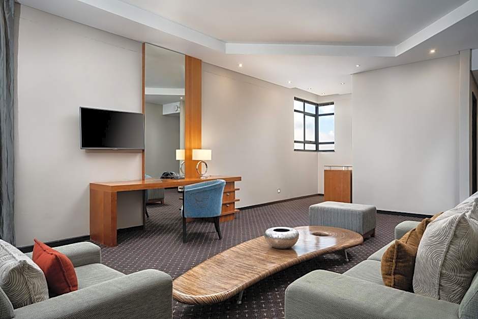 Premier Hotel O.R. Tambo