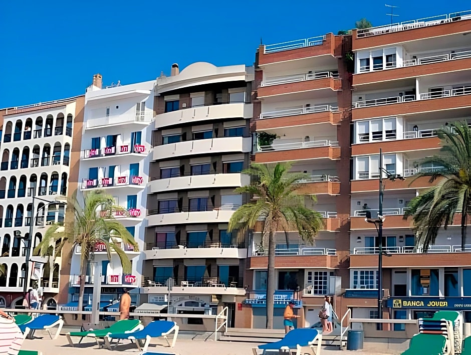 Almirall Apartaments