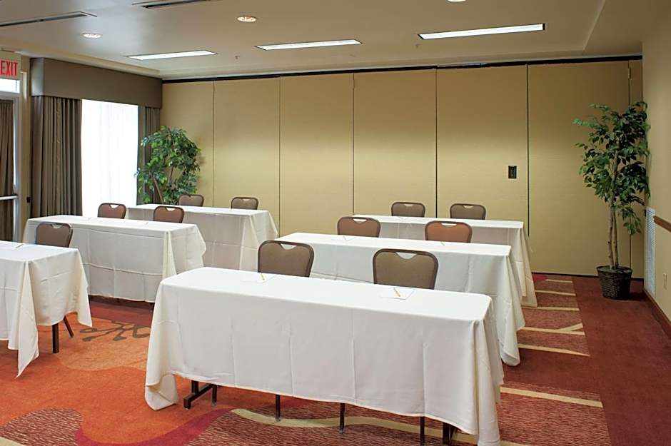 Hilton Garden Inn Tulsa Airport