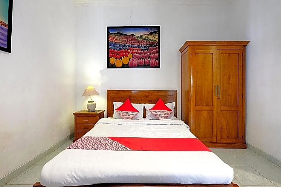 RedDoorz @ Griya Cemara Homestay Yogyakarta