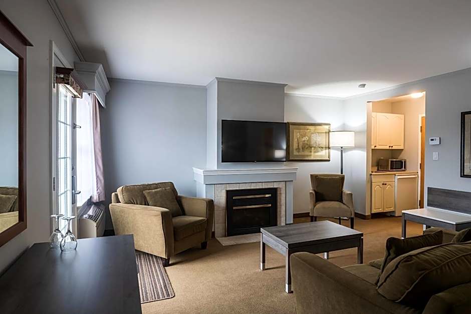 Amsterdam Inn & Suites, an Ascend Collection Hotel