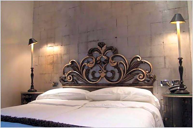 Photo 1 of 10 of Double Room (1 Adult)