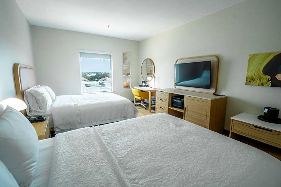 Hampton Inn & Suites Mission
