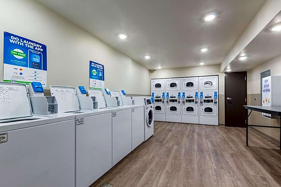 WoodSpring Suites Indianapolis Castleton