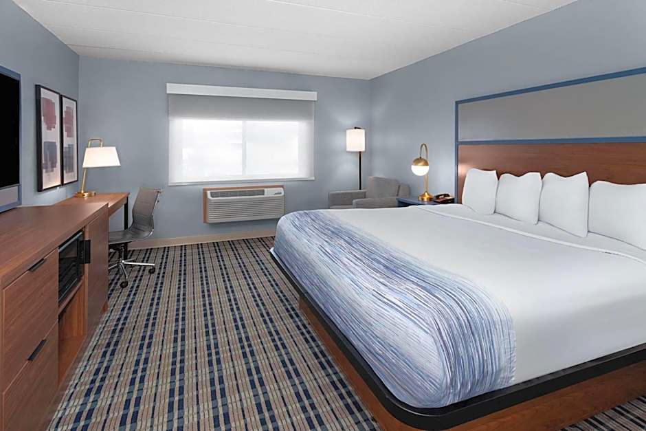 AmericInn by Wyndham Austin