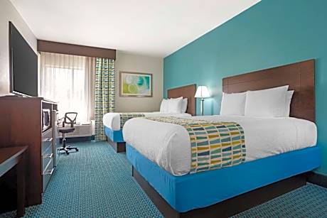 Queen Room with Two Queen Beds - Disability Access