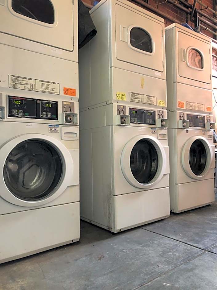 Britannia on William Backpackers