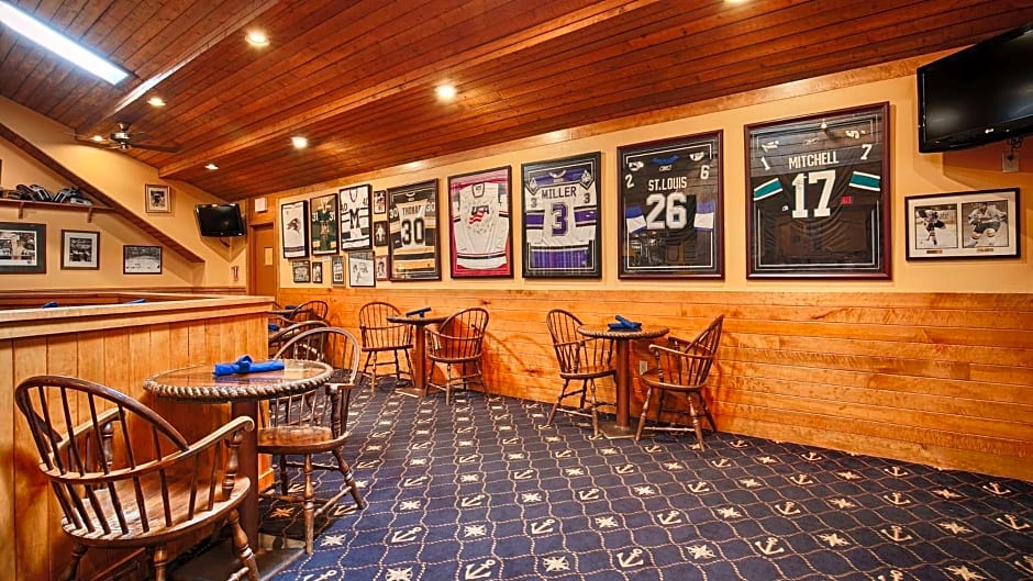 Best Western Plus Windjammer Inn & Conference Center