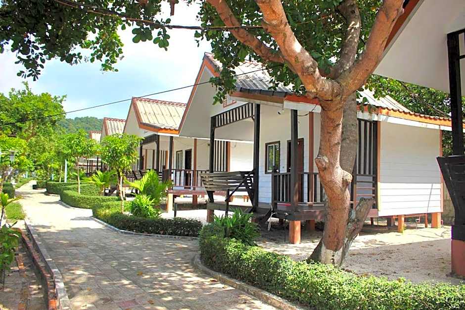 SCARLET SAILS BUNGALOW