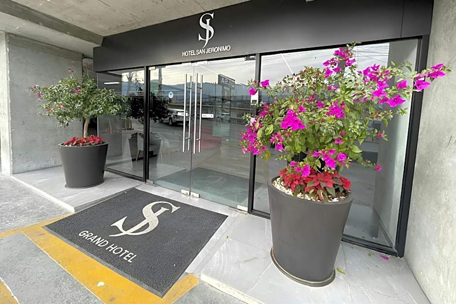 SJ Grand Hotel Monterrey