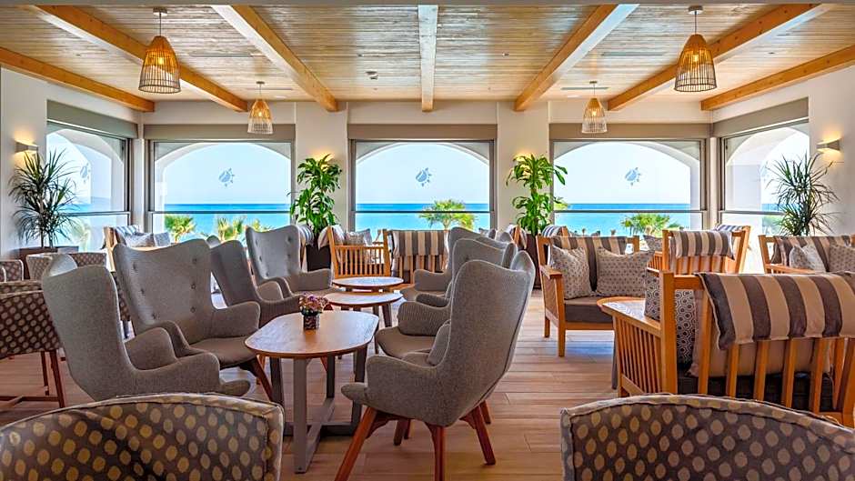 Solimar White Pearl - Adults Only