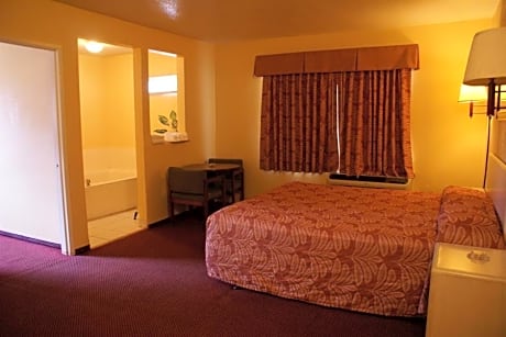 King Room with Spa Bath