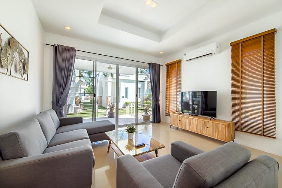 Photo 1 of 15 of Family Villa