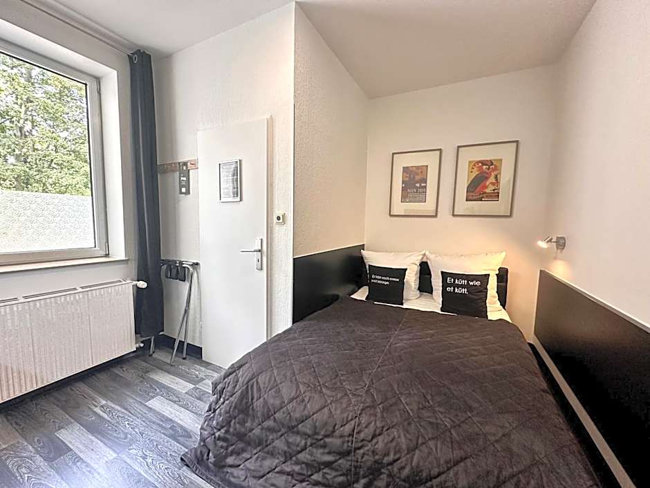Hotel Alt Deutz City-Messe-Arena KONTAKTLOSER SELF CHECK-IN