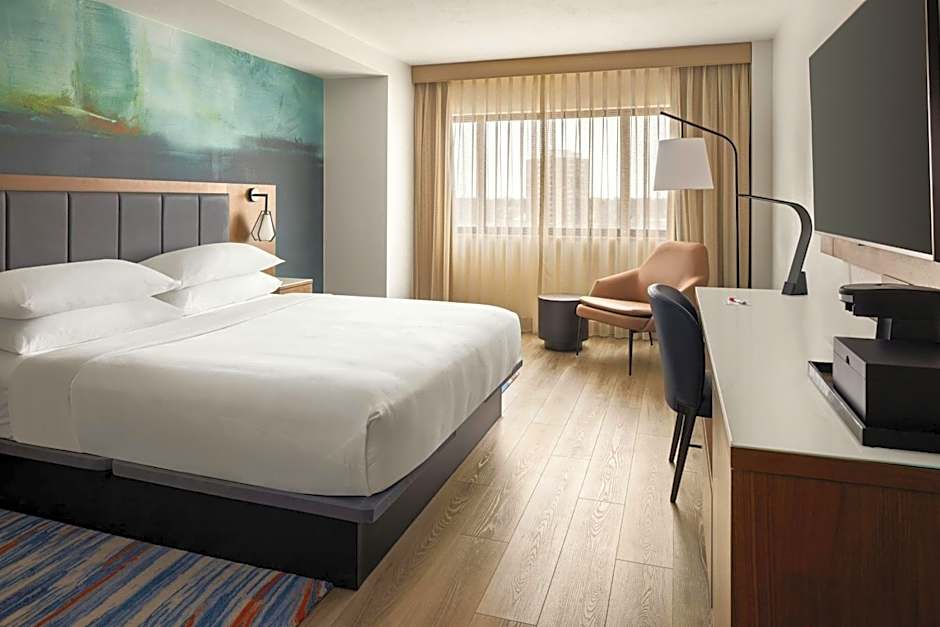 Oshkosh Marriott Waterfront Hotel & Convention Center