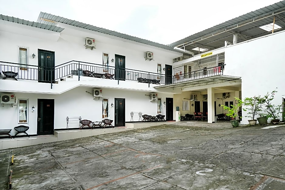 Hotel O Pondok Helomi