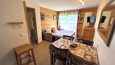 Apartment (4 Adults)