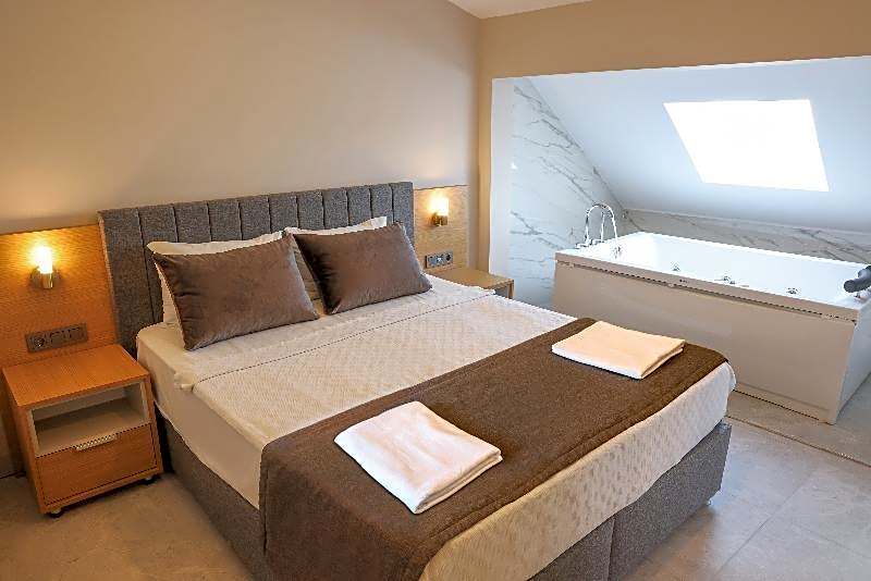 Livia Luxury Apart Hotel 