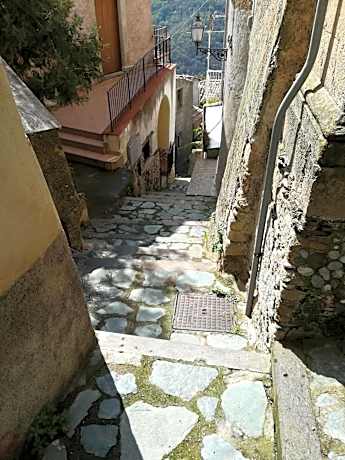 Single Room with Private External Bathroom