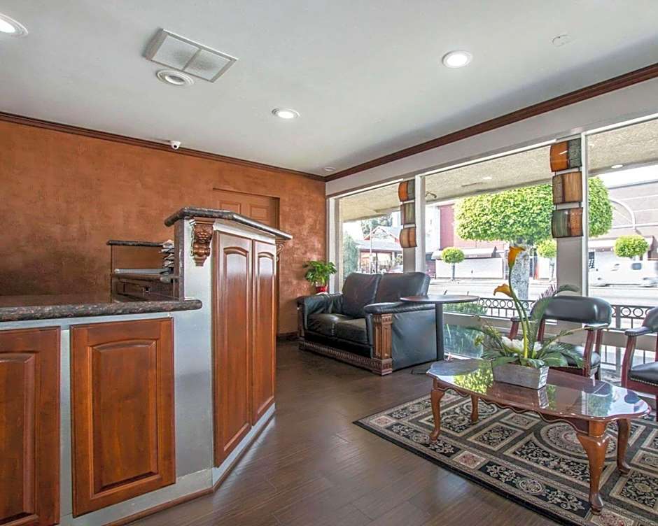 Rodeway Inn Convention Center