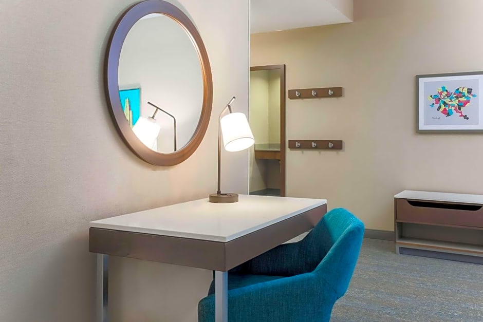 Hampton Inn By Hilton And Suites Pittsburgh-Downtown