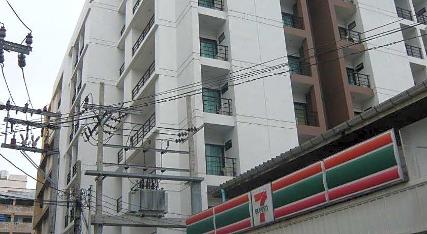 The Atrium Ratchada 13 Hotel