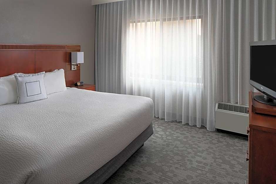 Courtyard by Marriott Jacksonville at the Mayo Clinic Campus/Beaches