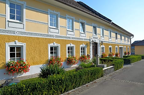 Lindenhof- Fam. Forstmayr