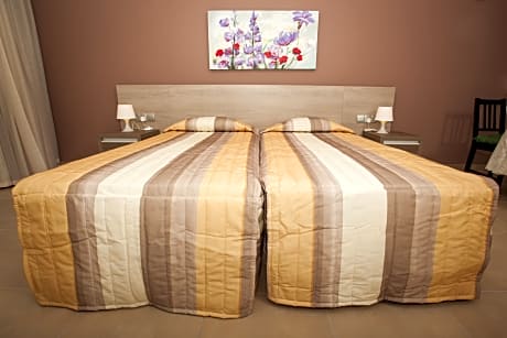 SUPERIOR ONE BEDROOM APARTMENT