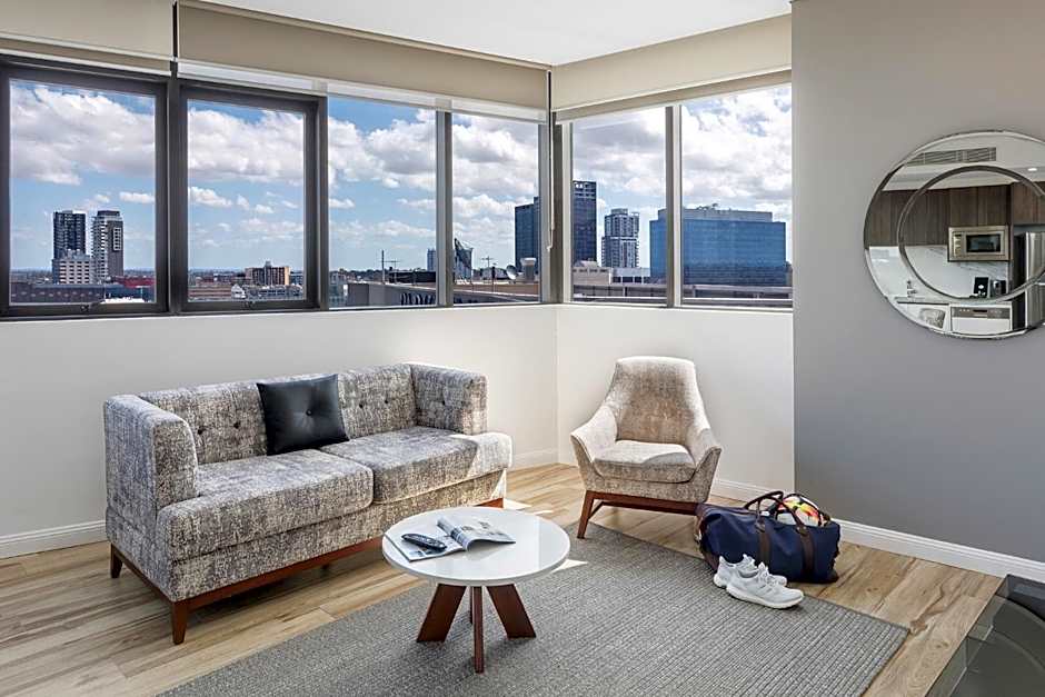 Meriton Suites Church Street, Parramatta