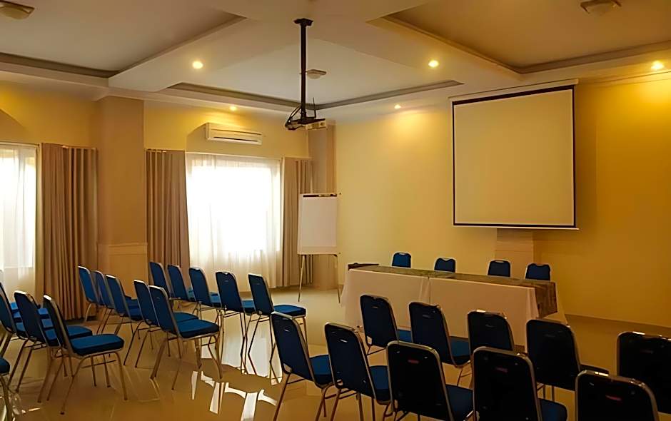Puri Saron Denpasar Hotel
