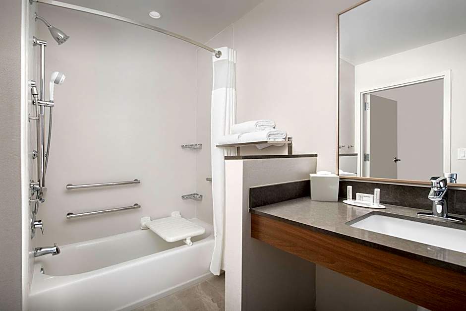 Fairfield Inn & Suites by Marriott Gainesville I-75