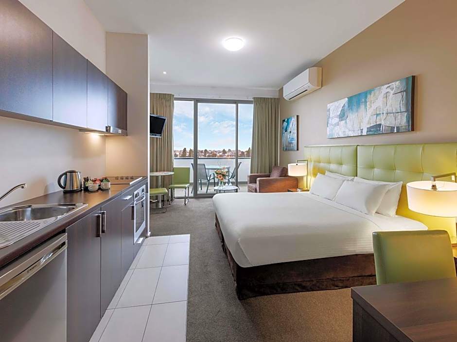 Mercure Melbourne Caroline Springs