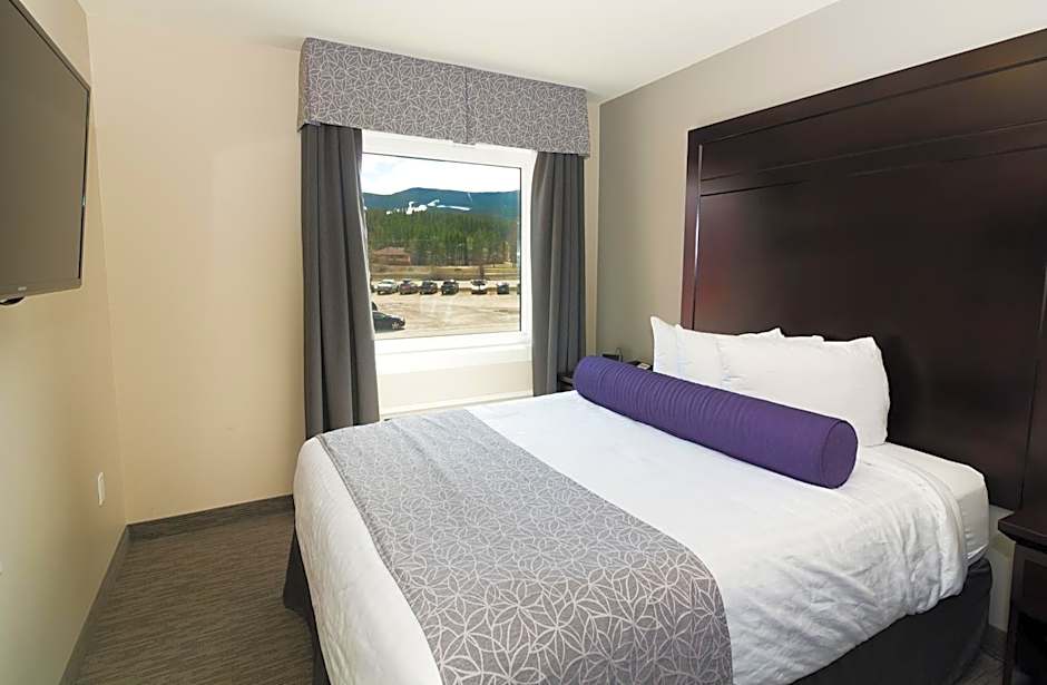 The Kanata by BCMInns Blairmore