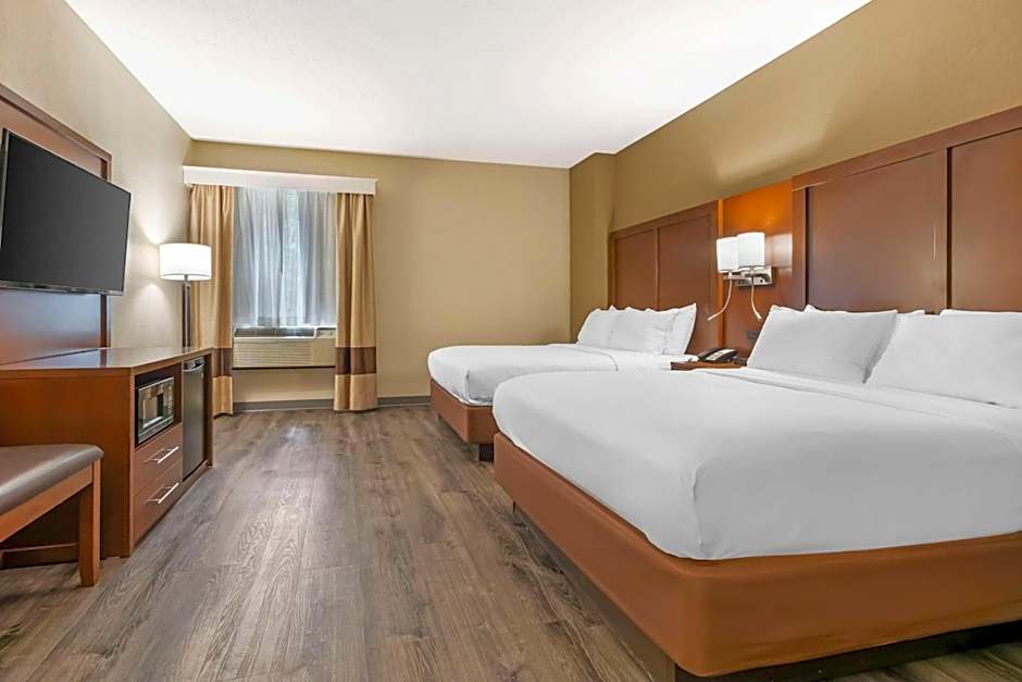 Comfort Suites At The University