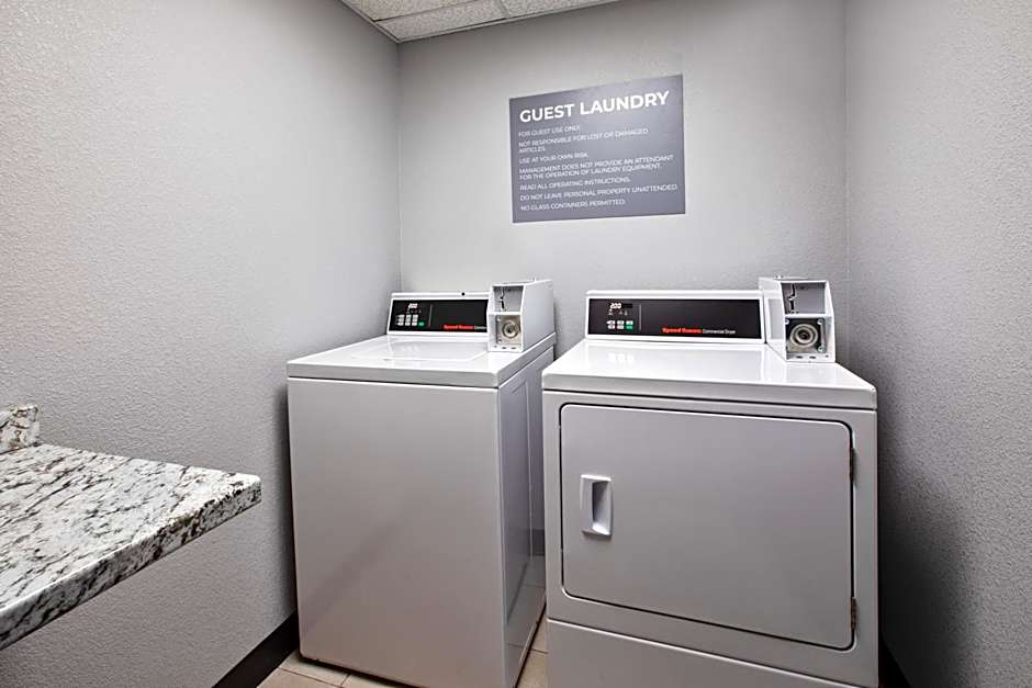 Spark by Hilton Walker Grand Rapids North