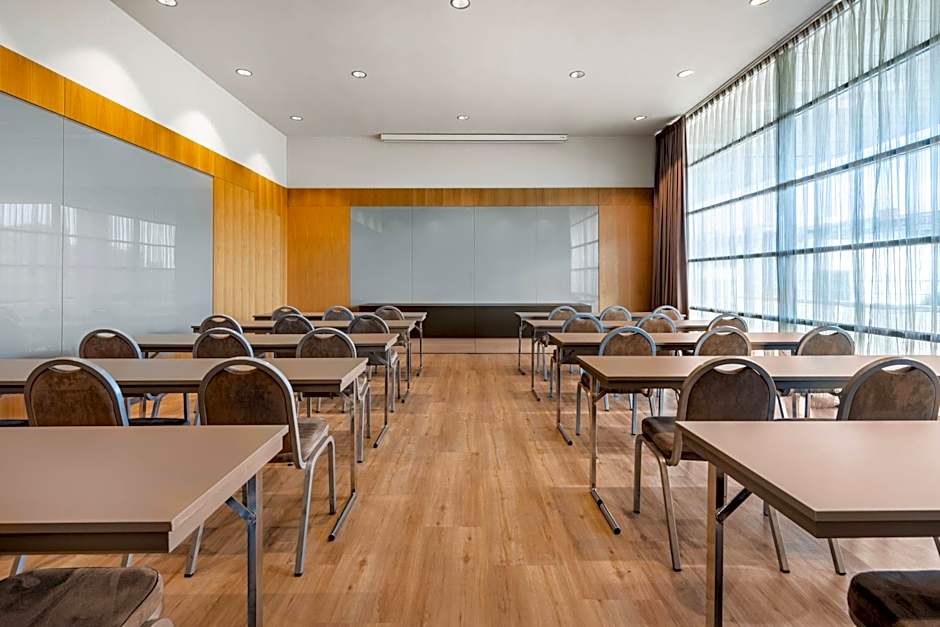 AC Hotel by Marriott Diagonal L´Illa