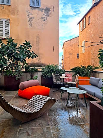 Chambres de charme au cœur de la citadelle de Bastia