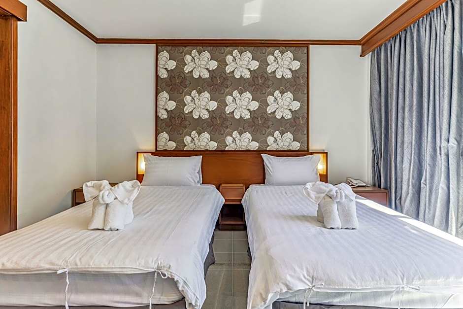 Rattana Karon Beach Hotel