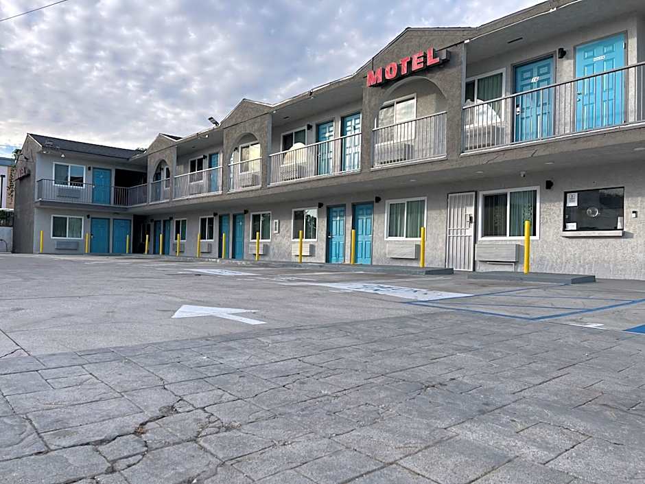 Palm Inn - Newly Renovated Rooms