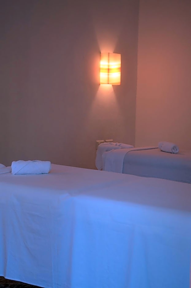 Casa Iguana Holbox - Beachfront Hotel