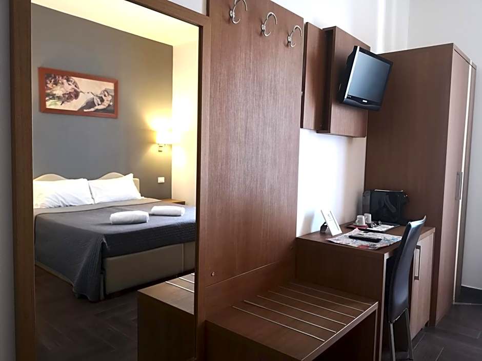 Rome Travellers Hotel