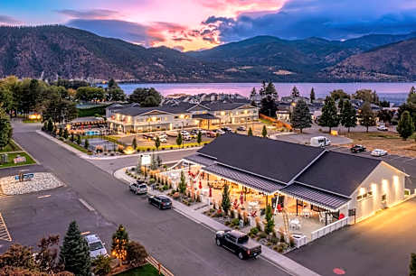 The Lodge Lake Chelan