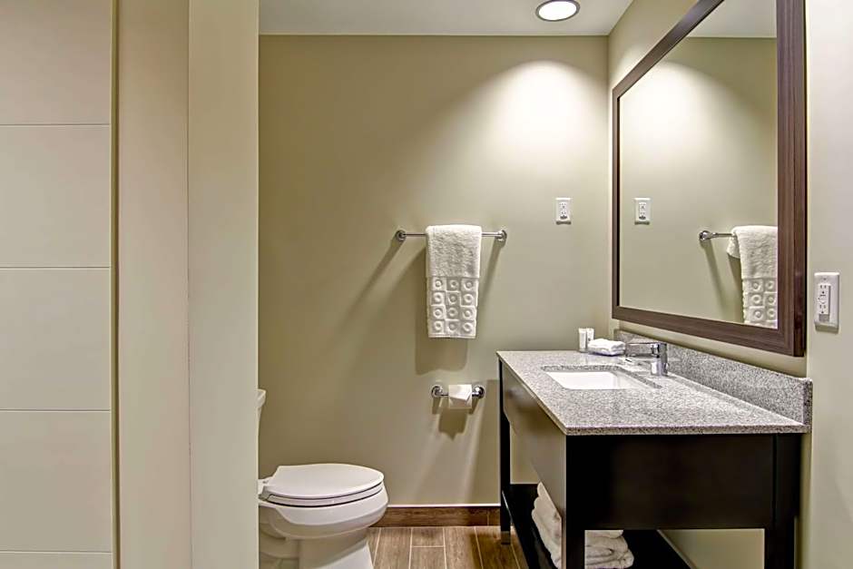 Best Western London Airport Inn & Suites