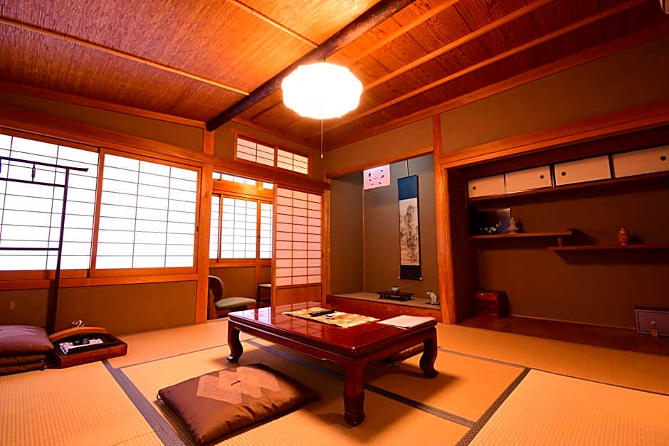 高野山 宿坊 龍泉院 -Koyasan Shukubo Ryusenin-