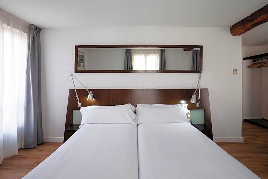 Petit Palace Arana Bilbao