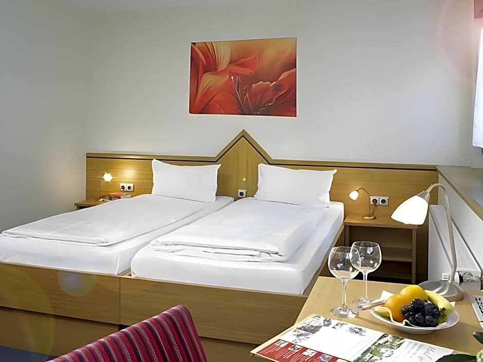 Land-gut-Hotel zur Post